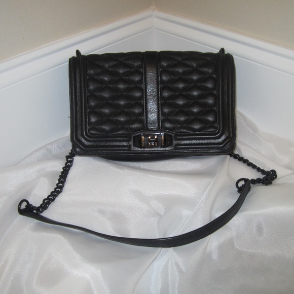 Rebecca Minkoff Handbags - Rebecca Minkoff Love Quilted Diamond Crossbody